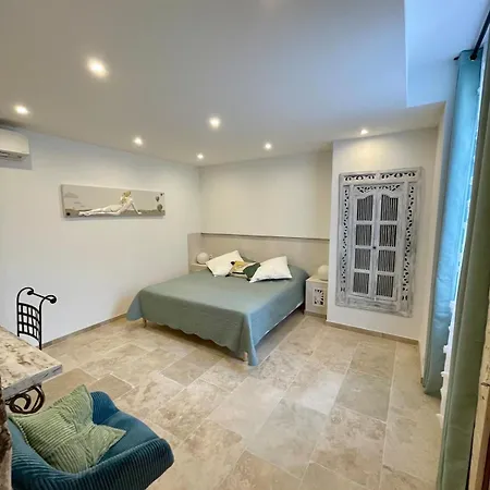 Apartment, Jacuzzi, Appartement Barjac (Gard)
