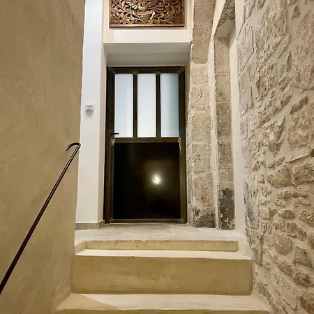 Appartement Apartment, Jacuzzi, Barjac (Gard)
